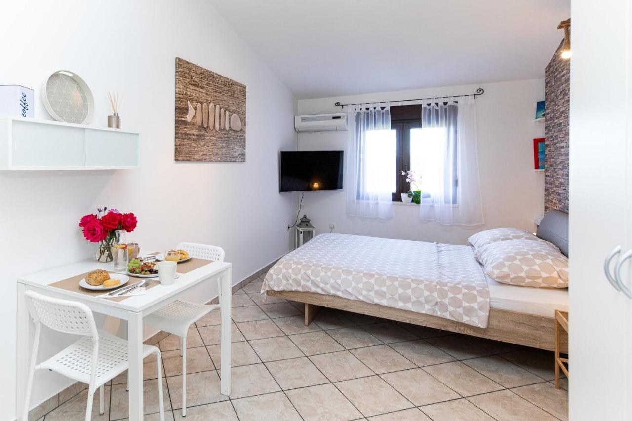 Ananas Apartments Crikvenica Kültér fotó