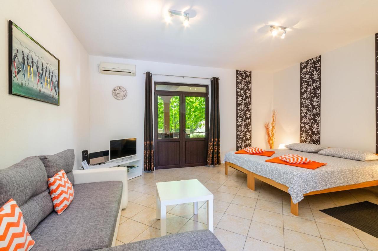 Ananas Apartments Crikvenica Kültér fotó